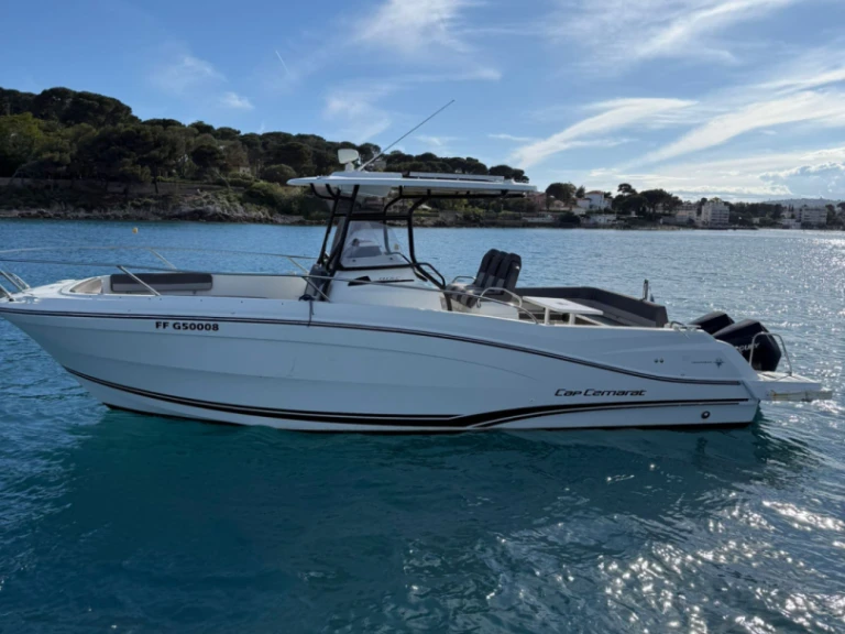 Pronájem lodi Jeanneau Cap Camarat 9.0 CC v Antibes na Samboatu