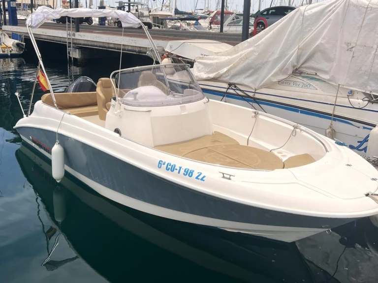 Pronájem lodi Alicante lákavé ceny 2