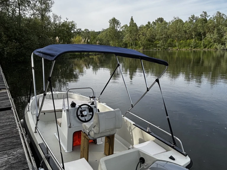 Motorová loď k pronájmu v Villennes-sur-Seine za nejlepší cenu