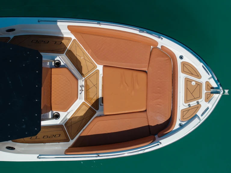 Pronajmout si Nireus CL 620 v Zakynthos 