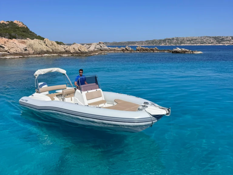Pronájem lodi Capelli Tempest 700 Work v Palau na Samboatu