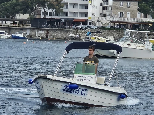 Reful marine Reful 490 open jednotlivci a charterové společnosti v Cavtat