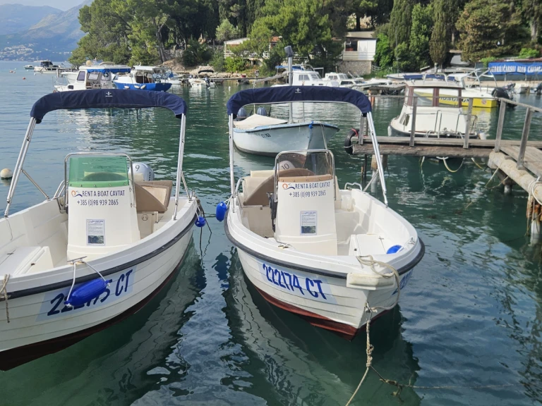 Pronajmout si Reful marine Reful 490 open v Cavtat