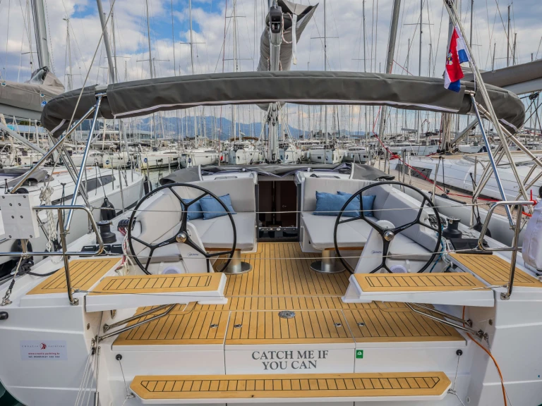 Hanse Hanse 410 jednotlivci a charterové společnosti v Šibenik 