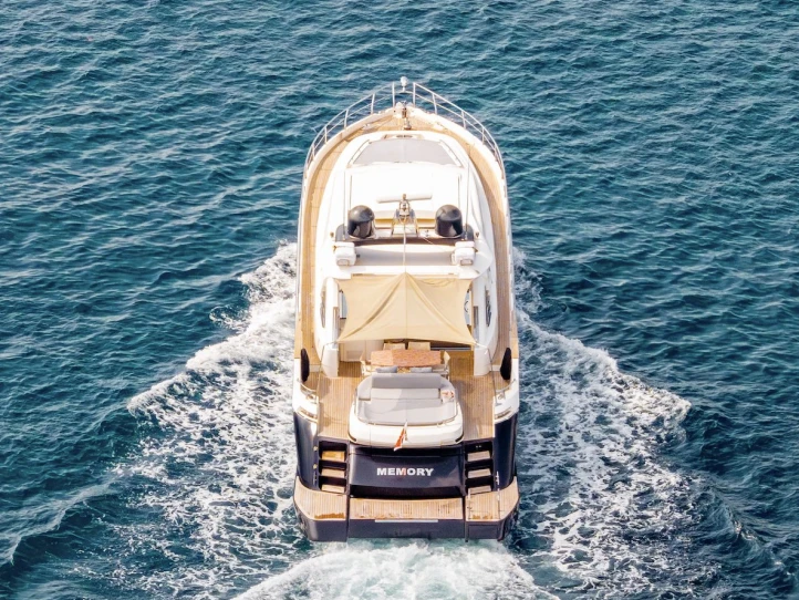 Pronájem jachty v Saint-Tropez -Aicon 72 SL na Samboatu