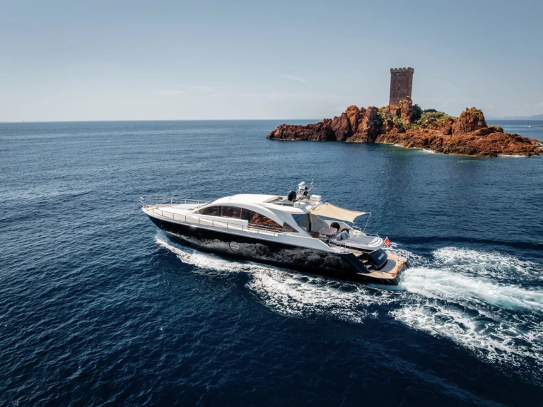 Pronájem Jachta v Saint-Tropez -Aicon 72 SL