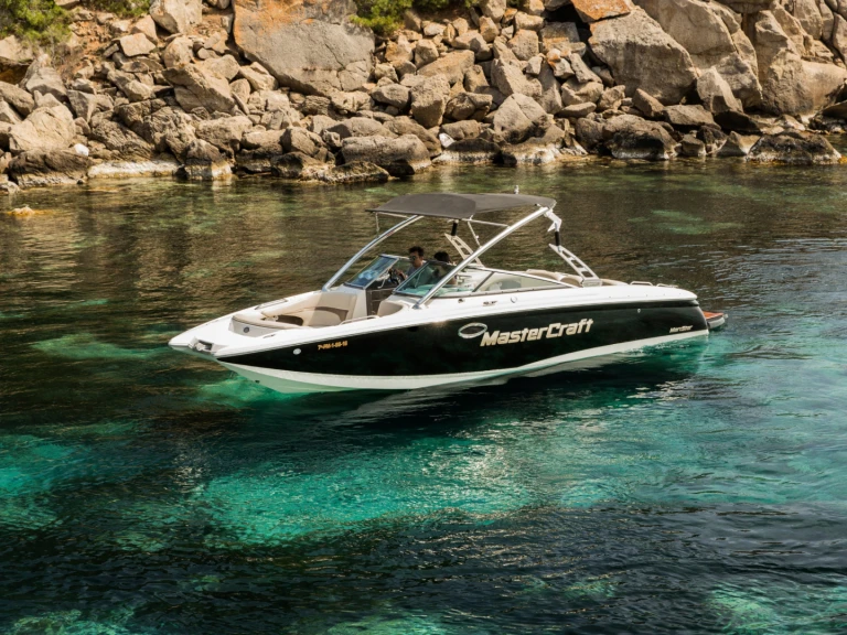 Pronájem Motorová loď Mastercraft s licencí