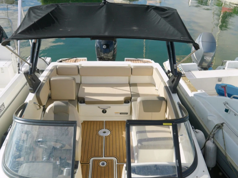 Pronájem Motorová loď v Aix-les-Bains -Bayliner BAYLINER VR4