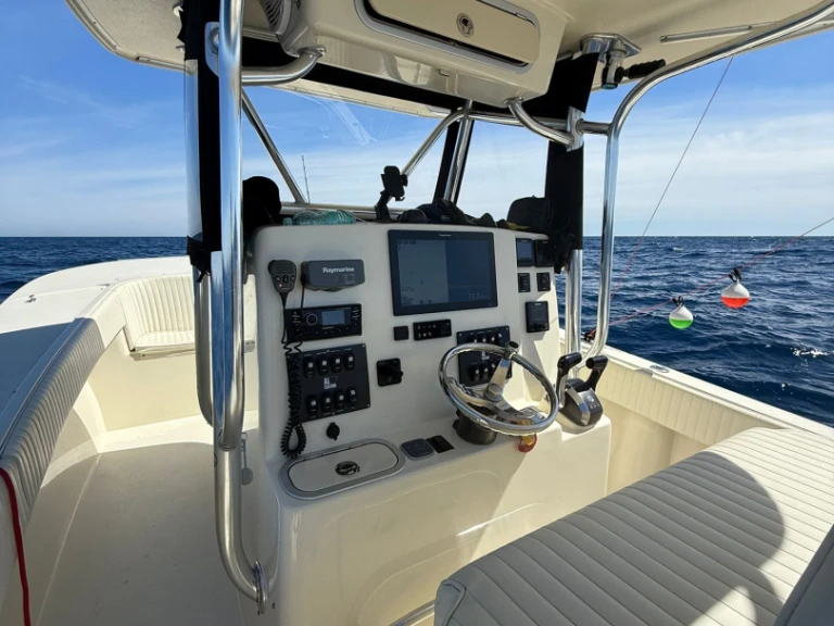 Pronajmout si Allcustom All custom v Marina di Portisco