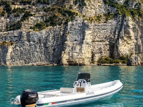 Pronájem lodi Joker Boat Coaster 650 v Torre Annunziata na Samboatu