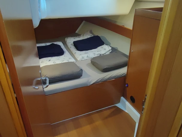 Pronajmout si Bénéteau Cyclades 50.5 v Punat