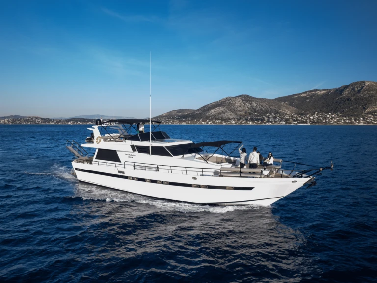 Pronájem Jachta v Mikrolimano -Cantieri Di Pisa AKhir