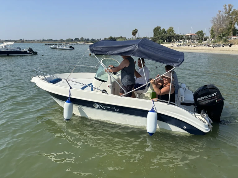 Quicksilver Activ 555 Bowrider jednotlivci a charterové společnosti v Siracusa