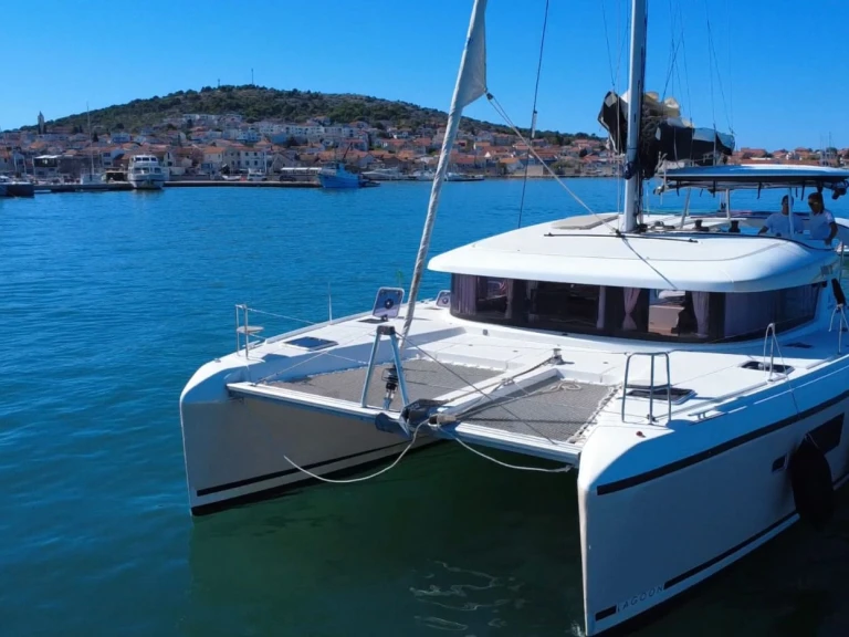 Pronájem lodi Lagoon Lagoon 42 v Šibenik  na Samboatu