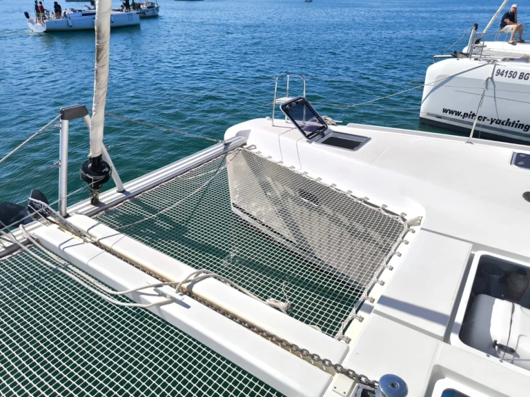 Pronajmout Katamarán se skipperem či ne Lagoon v Šibenik 