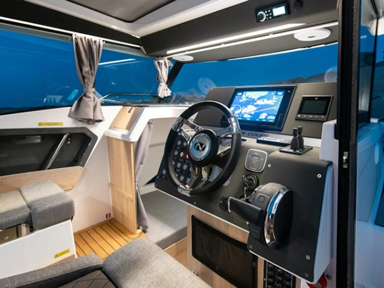 Pronájem lodi Glyfada lákavé ceny Nordkapp Coupe 905