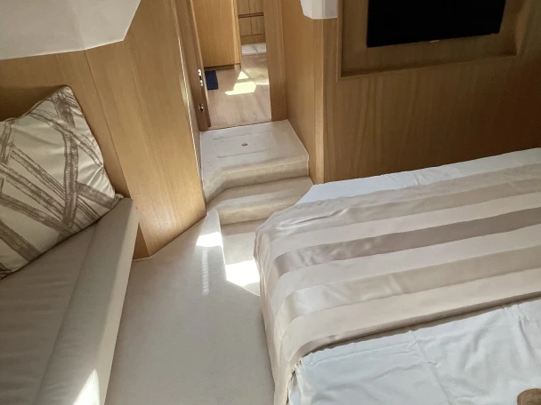 Pronájem lodi Atény lákavé ceny GALEON 485 HTS