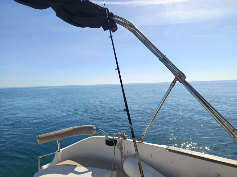 Pronajmout si Quicksilver Activ 470 Cabin v Le Barcarès
