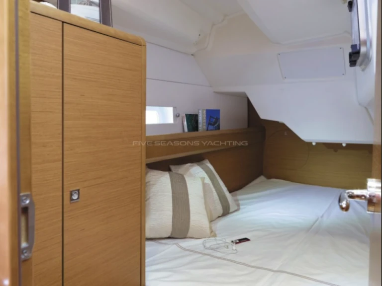 Pronájem jachty v Palma de Mallorca -Jeanneau Sun Odyssey 389 na Samboatu