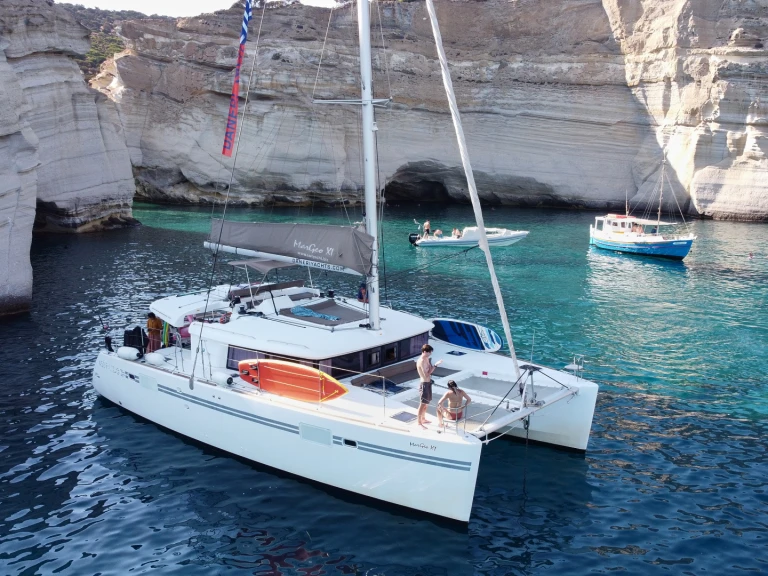 Lagoon Lagoon 450 F jednotlivci a charterové společnosti v Mílos