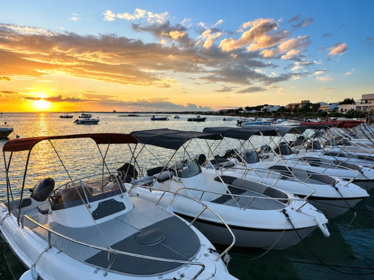 Pronájem Motorová loď v Porto Cesareo -Albatros Open 5.65