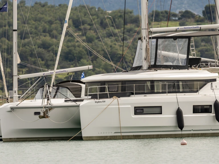 Lagoon Lagoon 46 jednotlivci a charterové společnosti v Nea Peramos