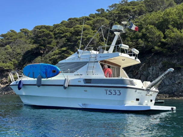 Pronájem jachty v Antibes -Birchwood TS-33 na Samboatu