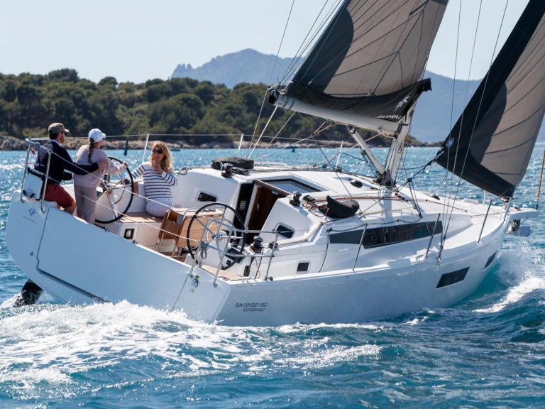 Pronájem Plachetnice v Parham Town -Jeanneau Sun Odyssey 350