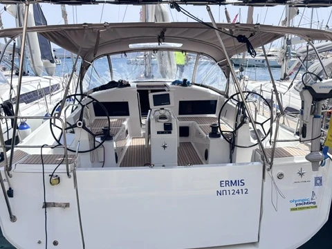 Pronájem lodi Jeanneau Sun Odyssey 440 v Lavrio na Samboatu