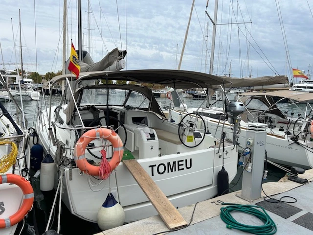 Pronájem jachty v Palma de Mallorca -Jeanneau Sun Odyssey 410 na Samboatu