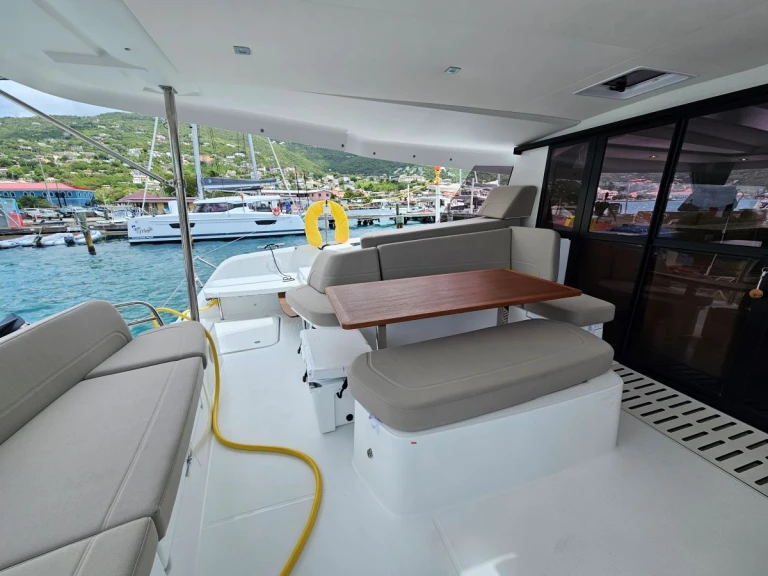 Pronájem lodi Fountaine Pajot Fountaine Pajot FP 41 Maesto 3  v Frenchtown na Samboatu