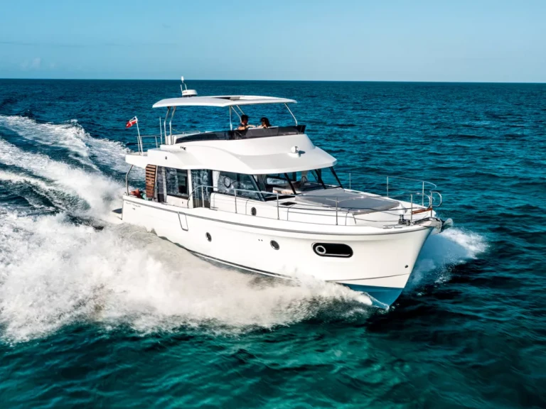 Pronájem lodi Capri lákavé ceny Swift Trawler 48