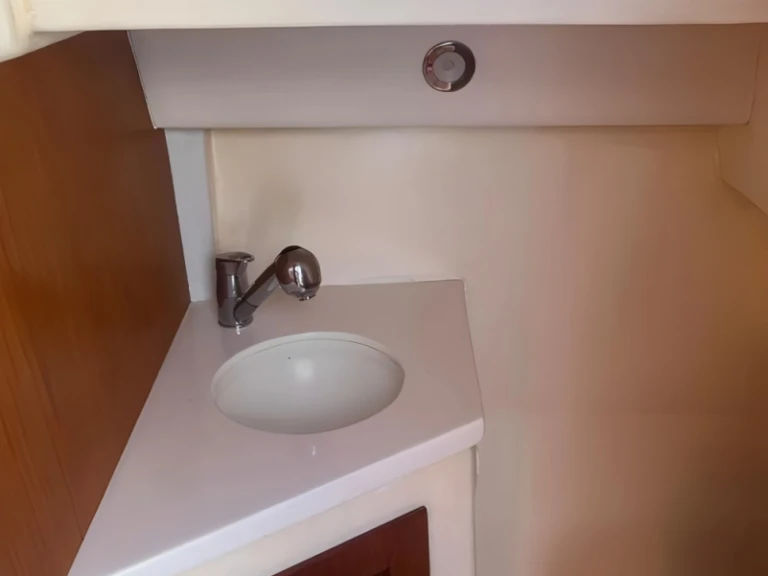 Pronajmout si GIUPEX MARINE 23 WA v Salerno