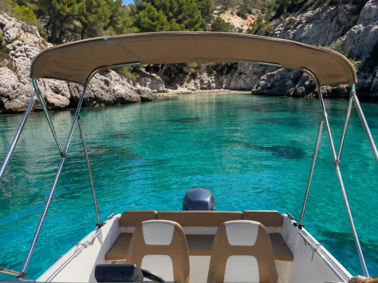 Pronájem lodi Sainte-Maxime lákavé ceny cap-camarat 505 Style