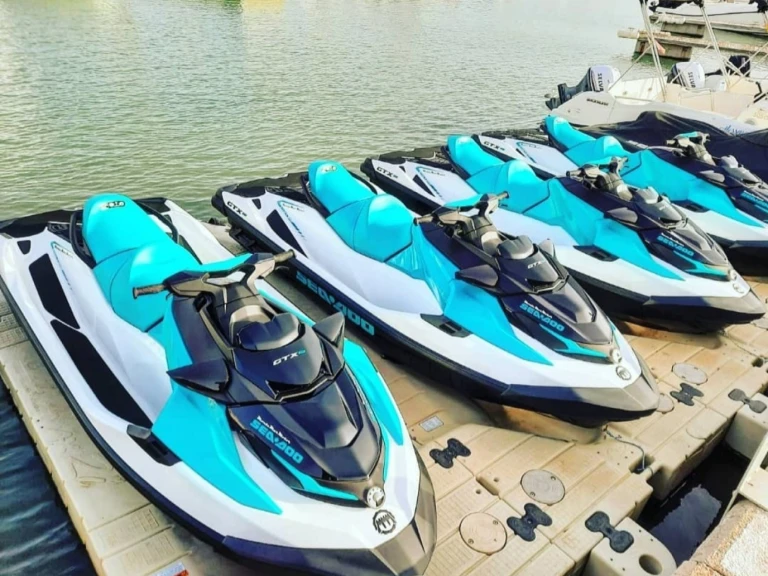 Pronajmout si Sea-Doo GTX 130 v Les Issambres