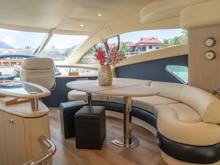 Pronájem lodi Azimut Azimut 55 v Mahé na Samboatu