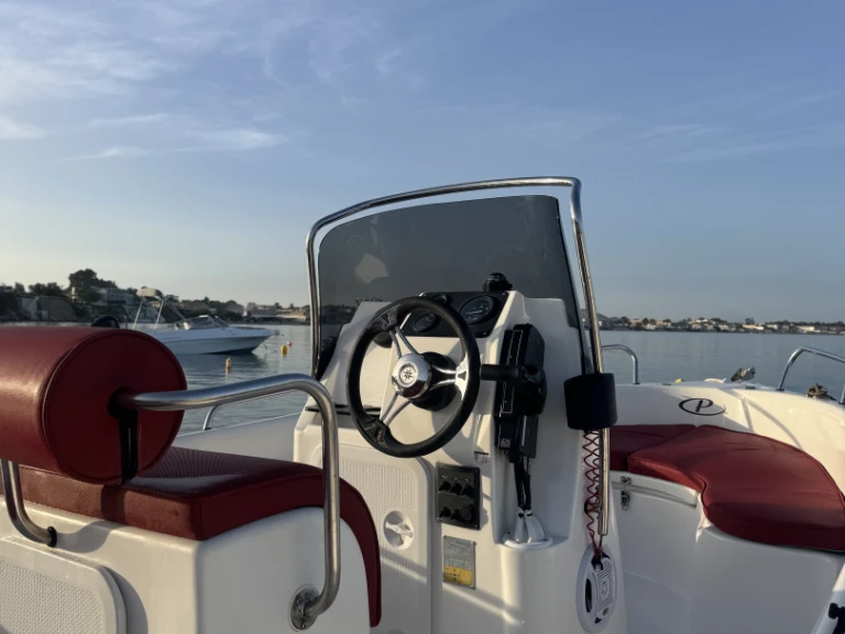 Pronájem lodi Zakynthos  lákavé ceny Blu Water 170