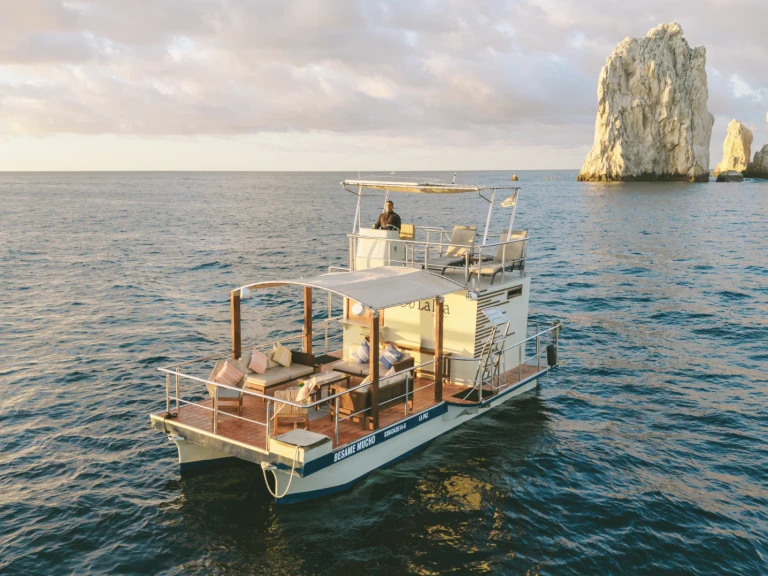 Pronajmout Motorová loď se skipperem či ne Custom Made v Cabo San Lucas