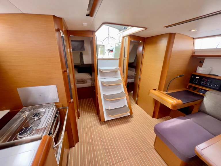 Pronájem lodi Donji Seget lákavé ceny Sun Odyssey 479