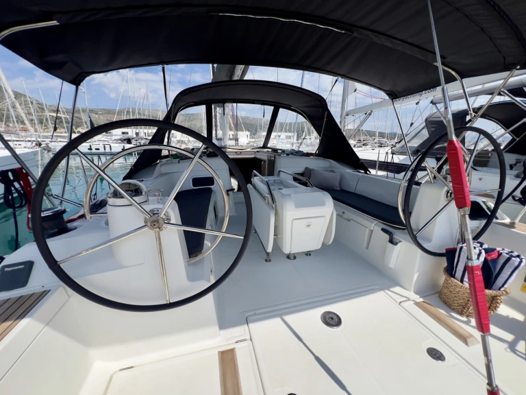 Pronájem lodi Donji Seget lákavé ceny Sun Odyssey 479