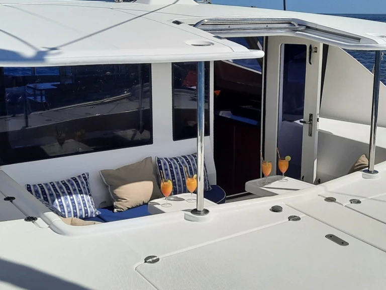 Pronájem lodi Leopard Leopard 44 v Nosy Be na Samboatu
