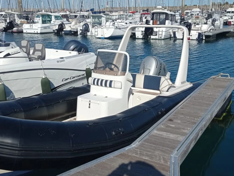 Pronájem Polotuhá loď Brunswick-Marine s licencí