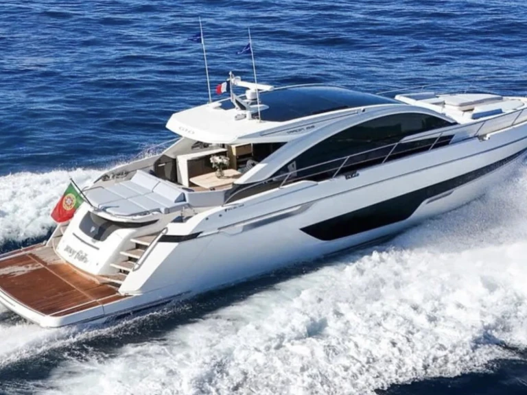 Pronajmout Jachta se skipperem či ne Fairline v Saint-Tropez