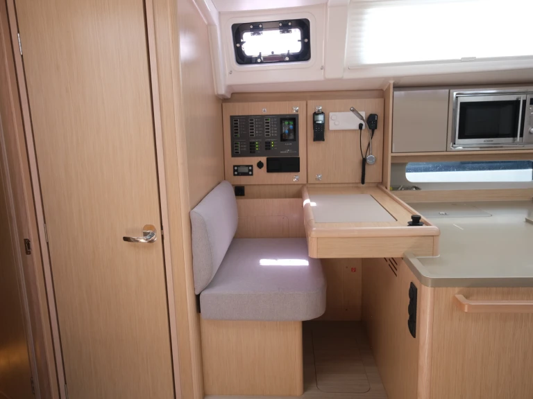 Pronajmout si Bavaria Bavaria C46 v Fethiye
