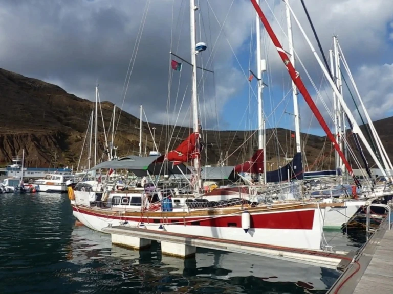 Pronájem lodi Yes Haliotis 38  v La Rochelle na Samboatu