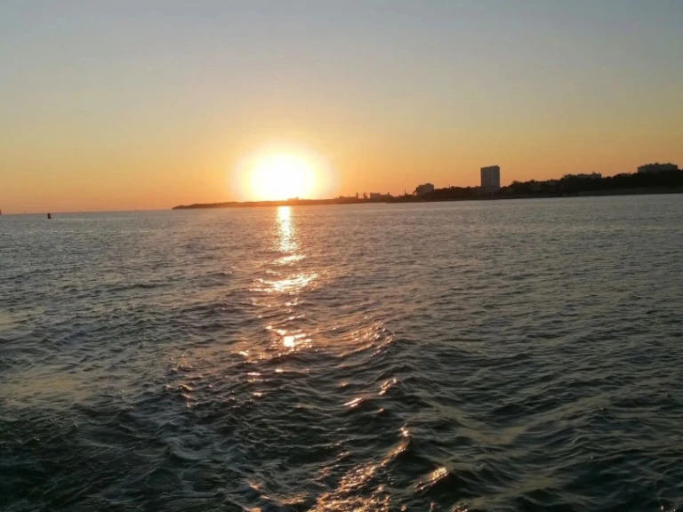 Plachetnice k pronájmu v La Rochelle za nejlepší cenu