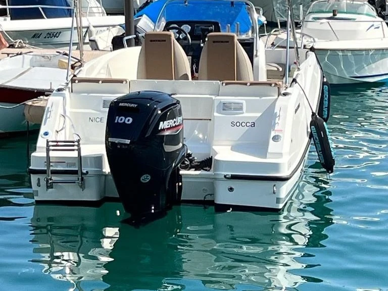 Pronajmout Motorová loď se skipperem či ne Quicksilver v Villefranche-sur-Mer