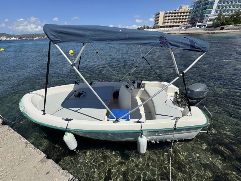 Pronajmout si Quicksilver 410 Fish Consola v Sant Antoni de Portmany