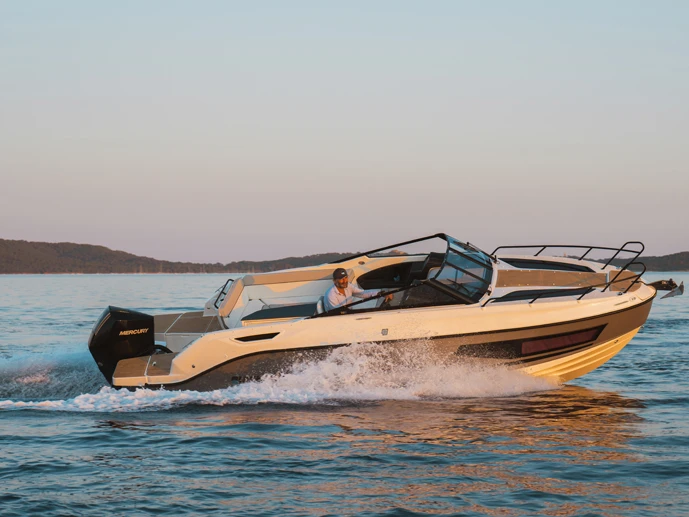 Pronájem lodi Palma de Mallorca lákavé ceny Activ 755 Cruiser