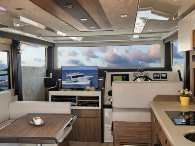 Pronájem jachty v Cannigione -Cranchi Cranchi T43 Eco Trawler na Samboatu